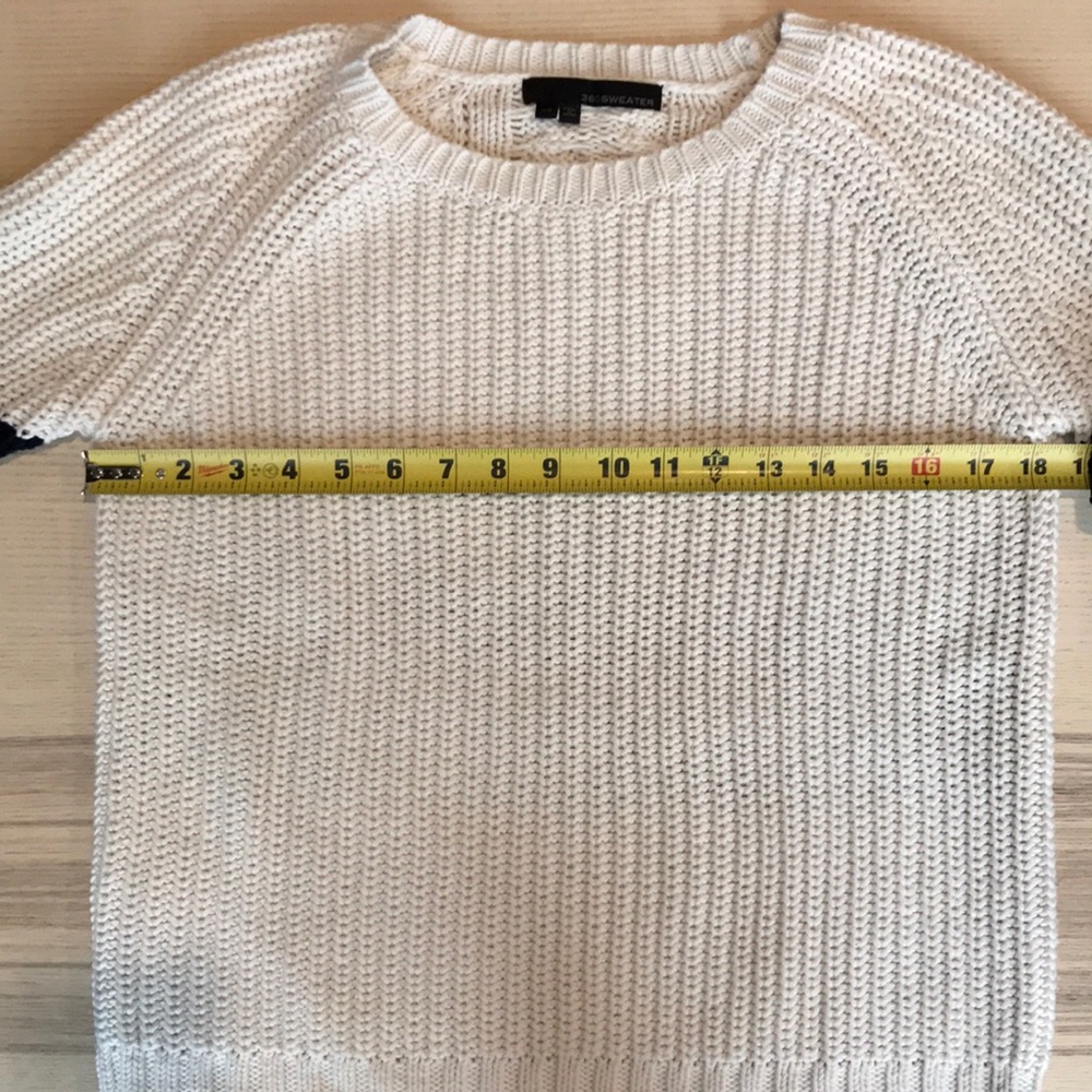360 Sweater XS Cream with Navy EUC - Picture 4 of 8